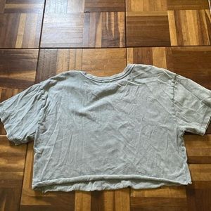 Medium garage crop top
#garage #top #greentop